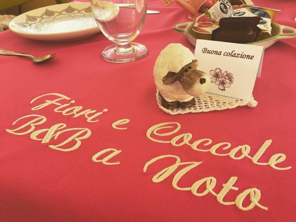 Fiori E Coccole Panzió Noto Kültér fotó